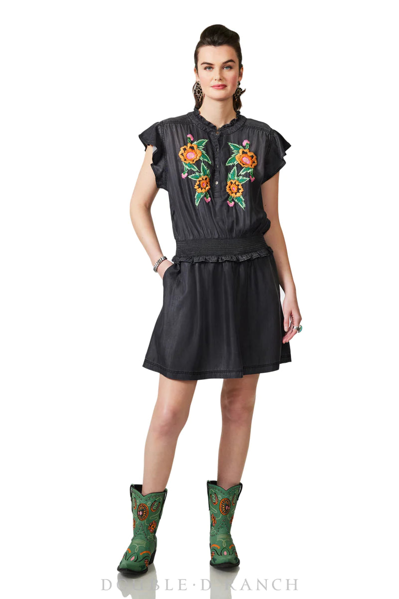 DDR Luna Dress at 6Whiskey six whisky summer black femine dress with pockets and colorful floral embroidery D1386