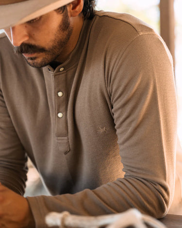 Pecan Henley by Texas Standard at 6Whiskey, six whisky, long sleeve, waffle knit, light brown, pearl snap, layer, fall, winter, standalone, layer piece, elevated basic, casual western, comfortable, lightweight, breathable, rodeo, lunch outfit, gift idea for men, front view.