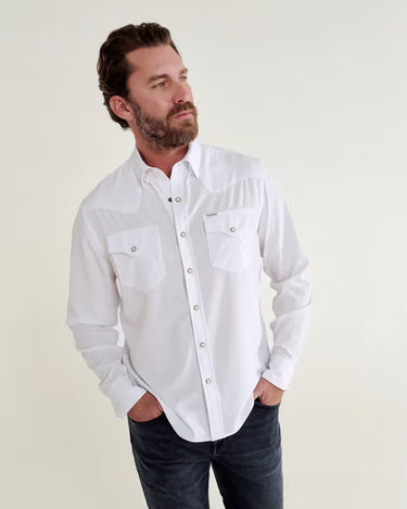 Long Sleeve Performance Pearl Snap in White by Tecovas at 6Whiskey, six whisky, off white pearl snaps, brass rings, stretch, comfortable, breathable, texas weather, SEC, southern charm, western stitching, front pockets, lightweight, men's must have, men's gift idea, rodeo, country concert, date night, work, elevated western, sweat proof, ventilated, collared, front view.