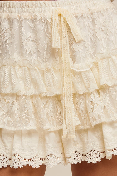Cream Lace Tiered Shorts at 6Whiskey, six whisky, trendy, pinterest board, trendy, fall shorts, layer piece, western, vintage, romantic, country concert, rodeo, lunch date, market outfit, tie detail, bow, high waisted, short, modest length, lined, comfortable, flowy, flattering, detail view.