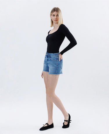 Driftwood High Rise Raw Hem Denim Shorts in medium wash with distressing, styled for summer outfits 6Whiskey six whisky women short western texas fashion