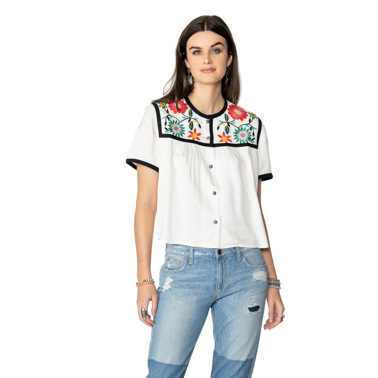 Load image into Gallery viewer, Double D Ranch Che Wa Wa Top white with embroidery at 6Whiskey six whisky DDR style number T3587
